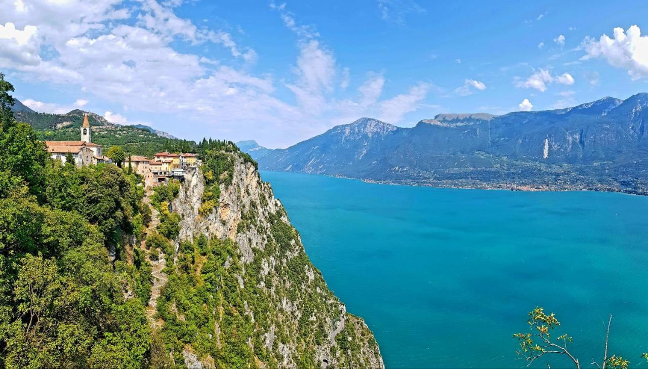 Teresa Campi Apartments Lake View By Gardadomusmea Tremosine Exterior photo